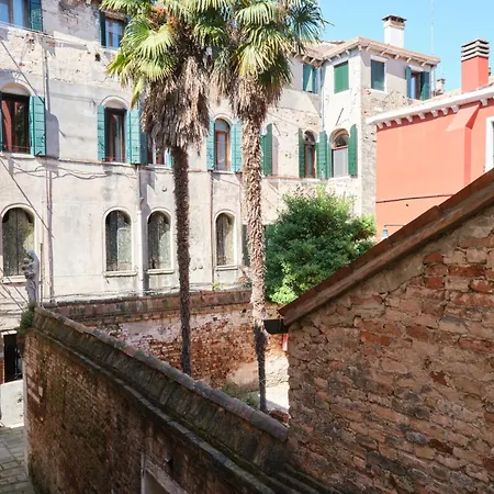 Lustraferi * Venice